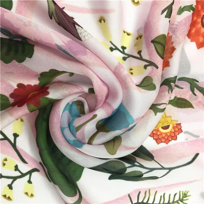 Kvalitatīvs zīda audums